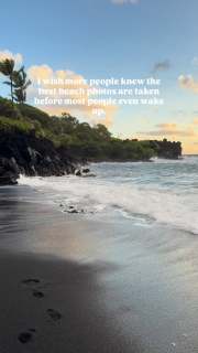 Most people picture golden hour at sunset…

But the calmest, most beautiful light on the Emerald Coast happens early.

Before the crowds.
Before the wind picks up.
Before the beach fills with tents and chairs.

Just soft light, quiet waves, and space for your family to actually breathe.

If you’re planning a trip to Destin or 30A this year, this is your sign to set the alarm once. I promise it’s worth it.

Let’s get your beach session on the calendar 🤍

#graytonbeachphotographer #destinflorida #30afamilyphotographer #destinphotographer #emeraldcoastphotographer