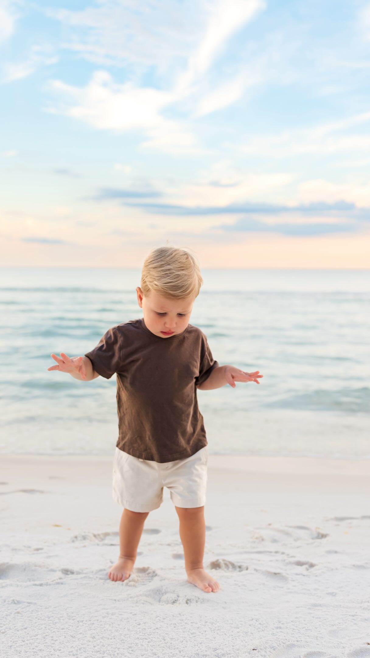One day, your babies won’t fit in your arms like this anymore. 🥹🤍

If you’re visiting Destin or 30A, let’s capture what this season of motherhood feels like.

Follow along for dreamy beach photos and family memories that feel like YOU. 🌊

📍 Destin & 30A, Florida
#DestinFamilyPhotographer #30AFamilyPhotographer